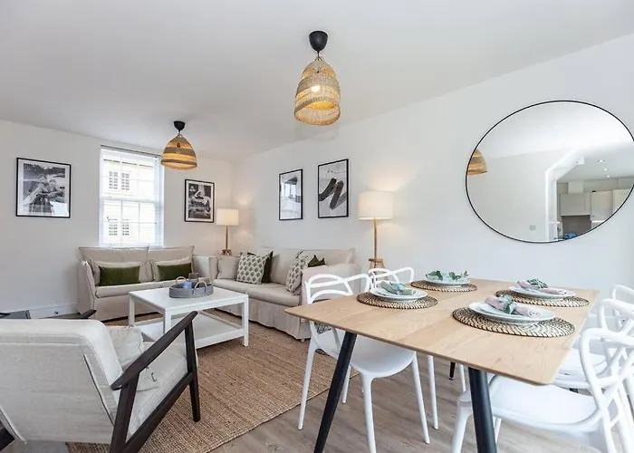 Oxfordshire Living - The Vanderbilt - Woodstock