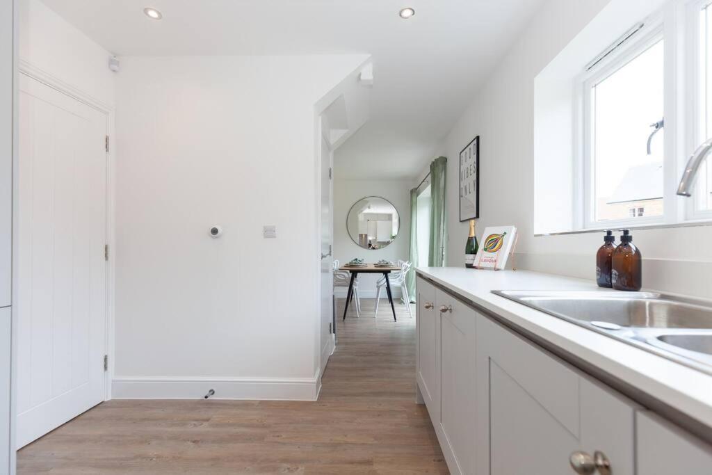 Oxfordshire Living - The Vanderbilt - Holiday home *