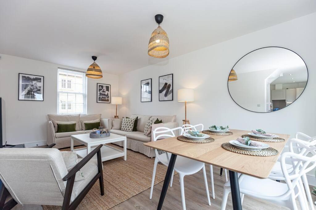 Holiday home Oxfordshire Living - The Vanderbilt - *
