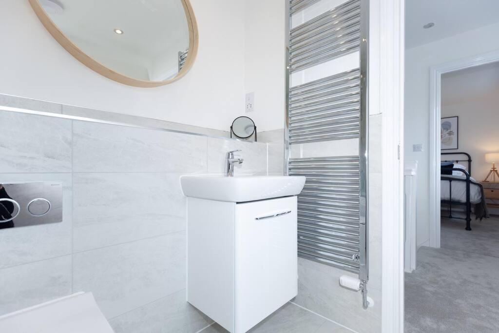 Oxfordshire Living - The Vanderbilt - *